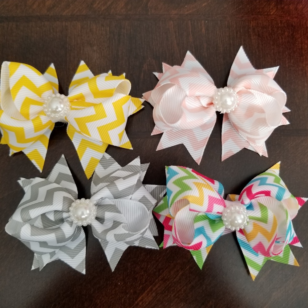 4 Hair accessories